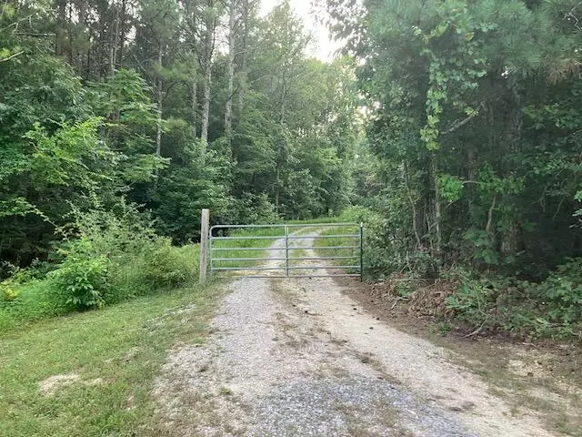 Ringgold, GA 30736,287 Teems RD