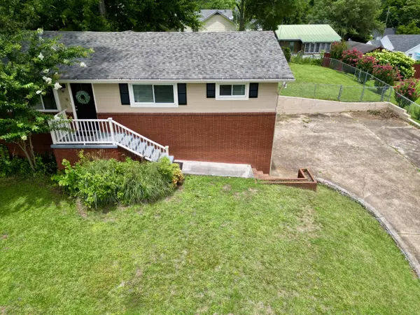 Rossville, GA 30741,268 Lawrence DR