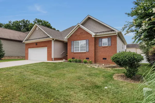 Ooltewah, TN 37363,8450 Gracie Mac LN