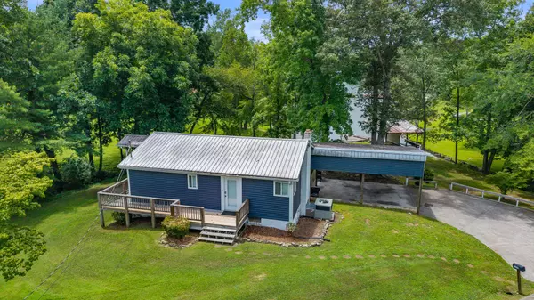 1099 Red Cloud RD, Ten Mile, TN 37880