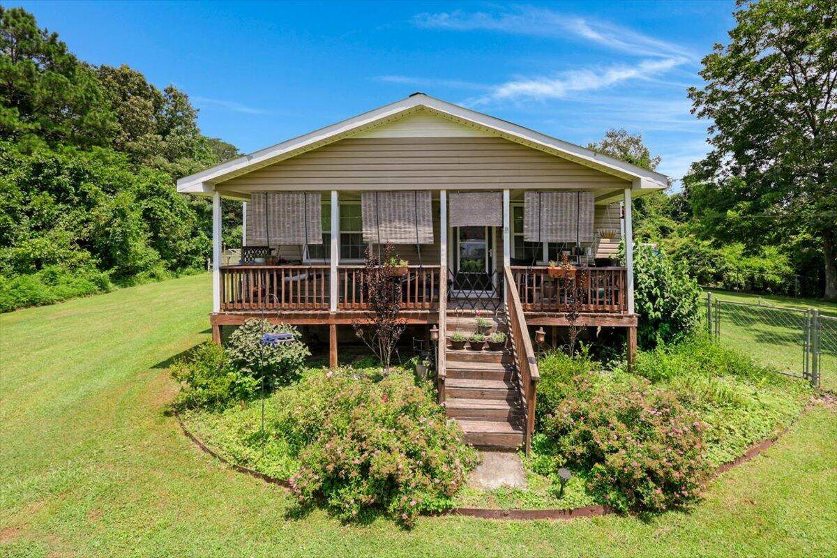 1015 Long Island RD, New Hope, TN 37380