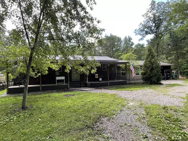 Pikeville, TN 37367,407 Cedar RD