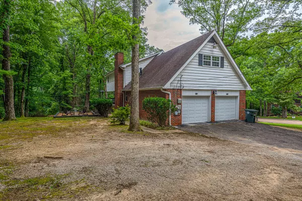 Signal Mountain, TN 37377,848 Skyline Park DR