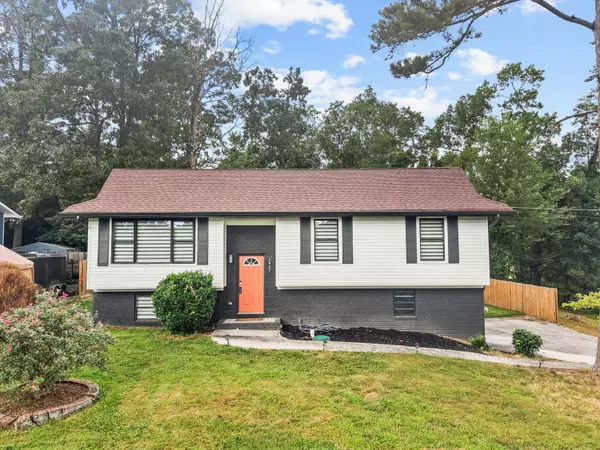 Chattanooga, TN 37421,2427 Maplewood DR