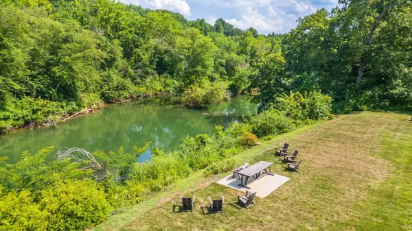 305 River Pointe CIR, Charleston, TN 37310
