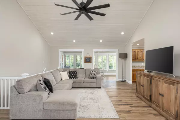 Charleston, TN 37310,305 River Pointe CIR