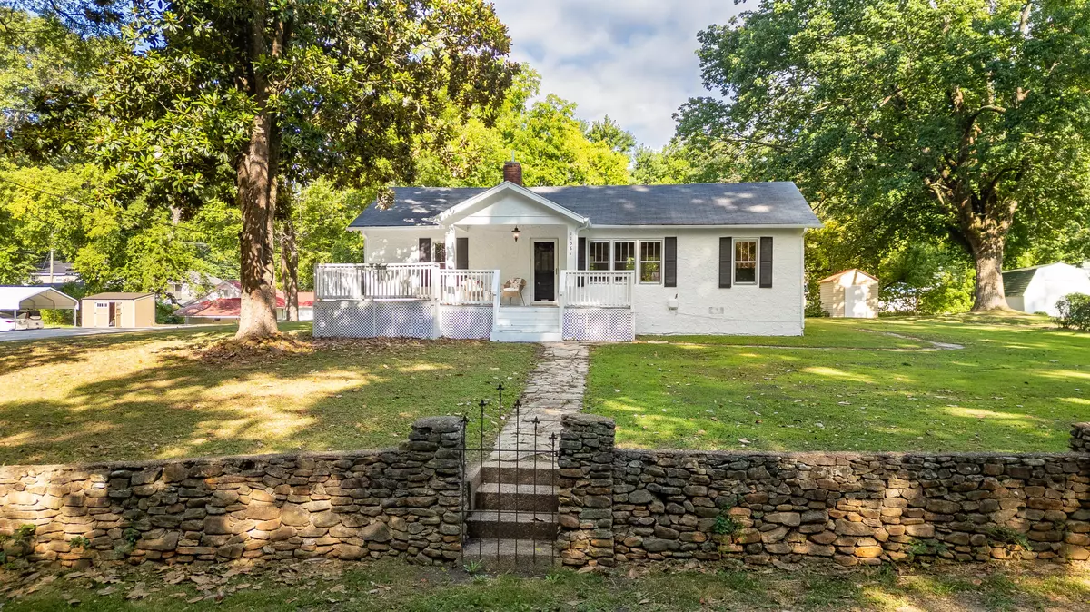 Soddy Daisy, TN 37379,11387 Spring ST