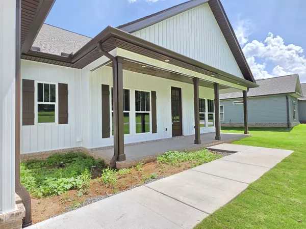Dunlap, TN 37327,696 Elm ST