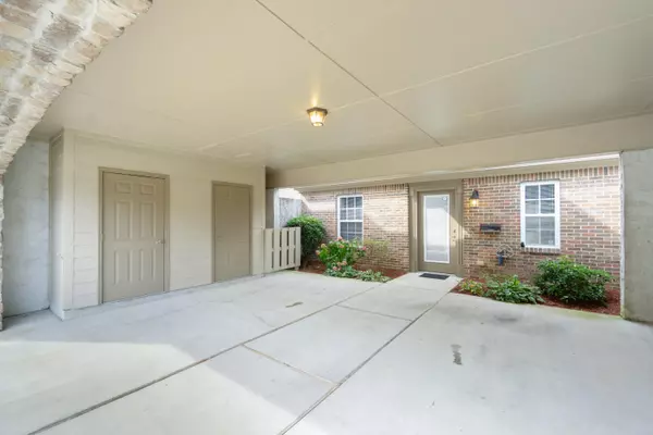 Chattanooga, TN 37415,3609 Brass Lantern WAY