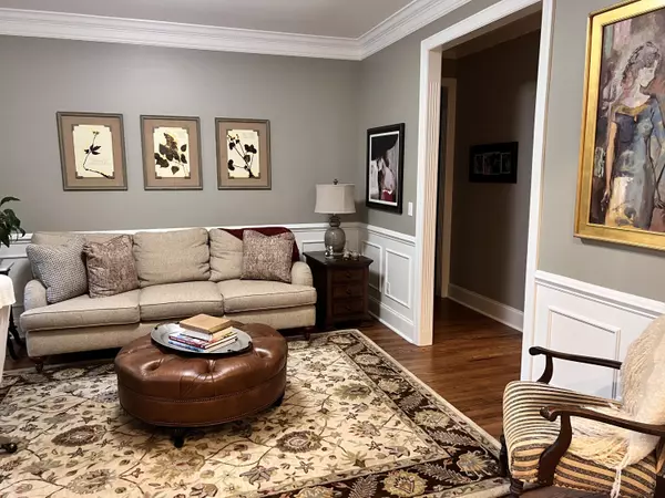 Soddy Daisy, TN 37379,8712 Brow Lake RD