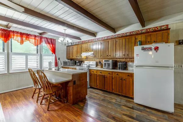 Jasper, TN 37347,515 Hancock RD
