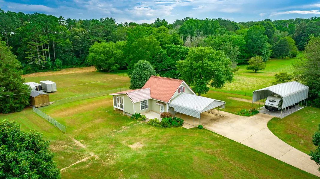 747 Vittetoe RD, Chickamauga, GA 30707