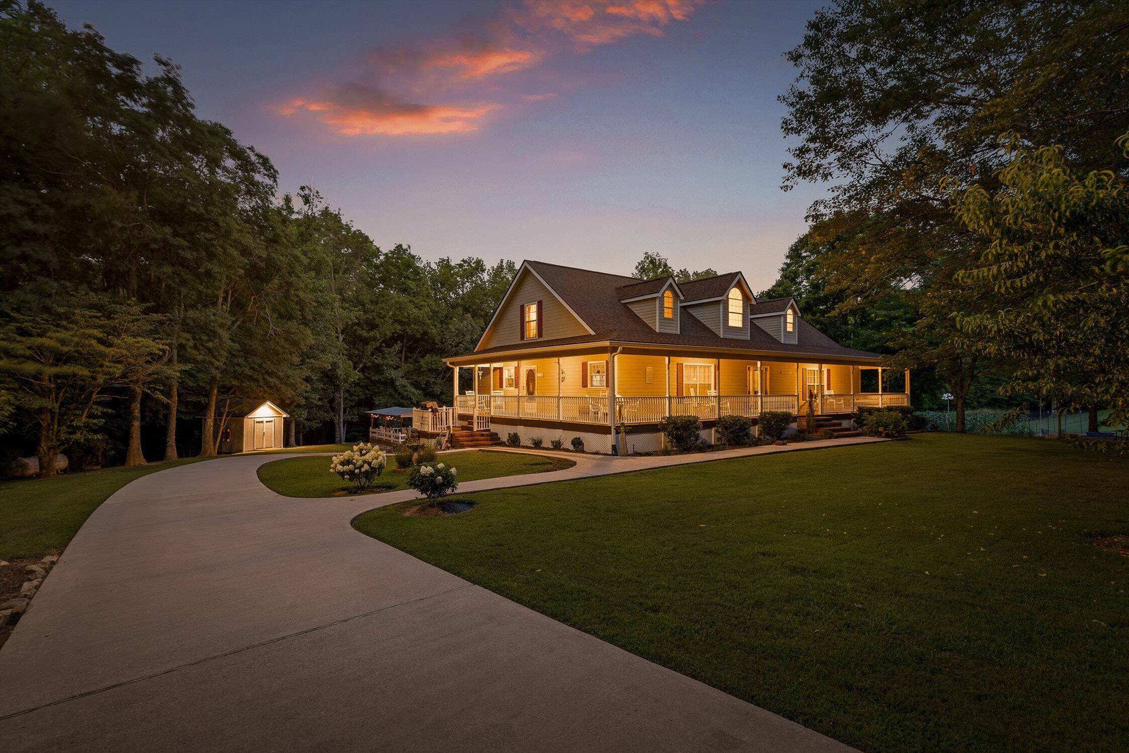 Whitwell, TN 37397,275 Old Mullins Cove Rd