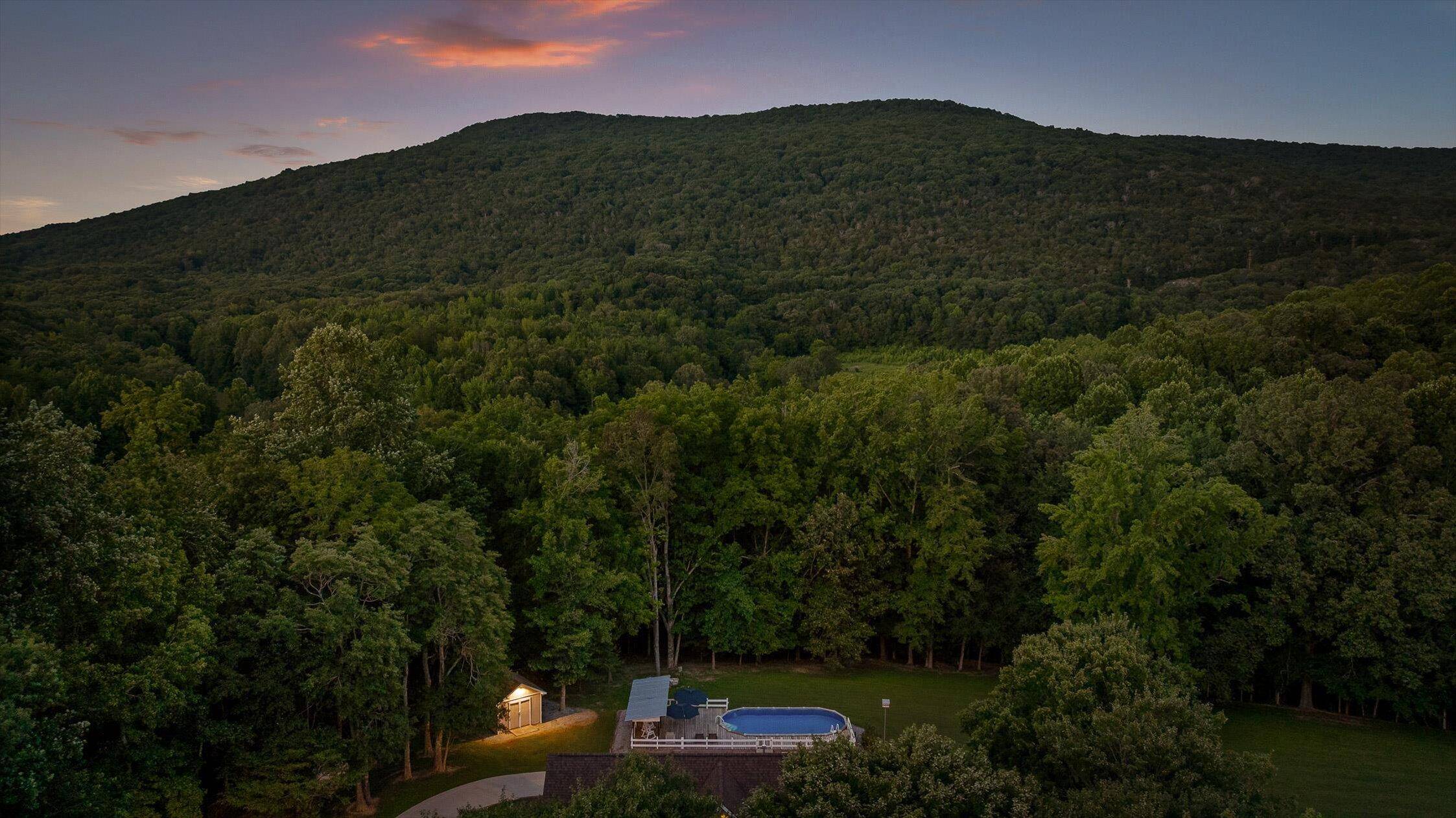 Whitwell, TN 37397,275 Old Mullins Cove Rd