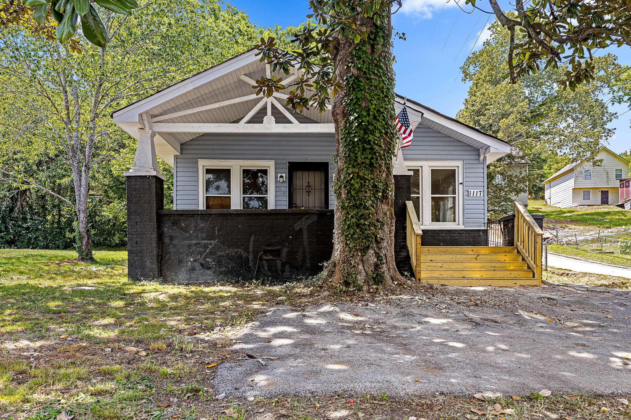 Chattanooga, TN 37411,1117 Belmeade AVE