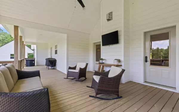 Signal Mountain, TN 37377,17 Wild Iris LN