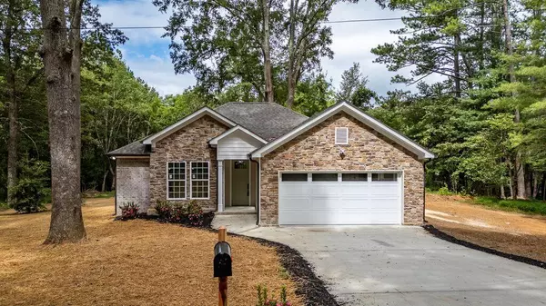 607 First ST, Lafayette, GA 30728