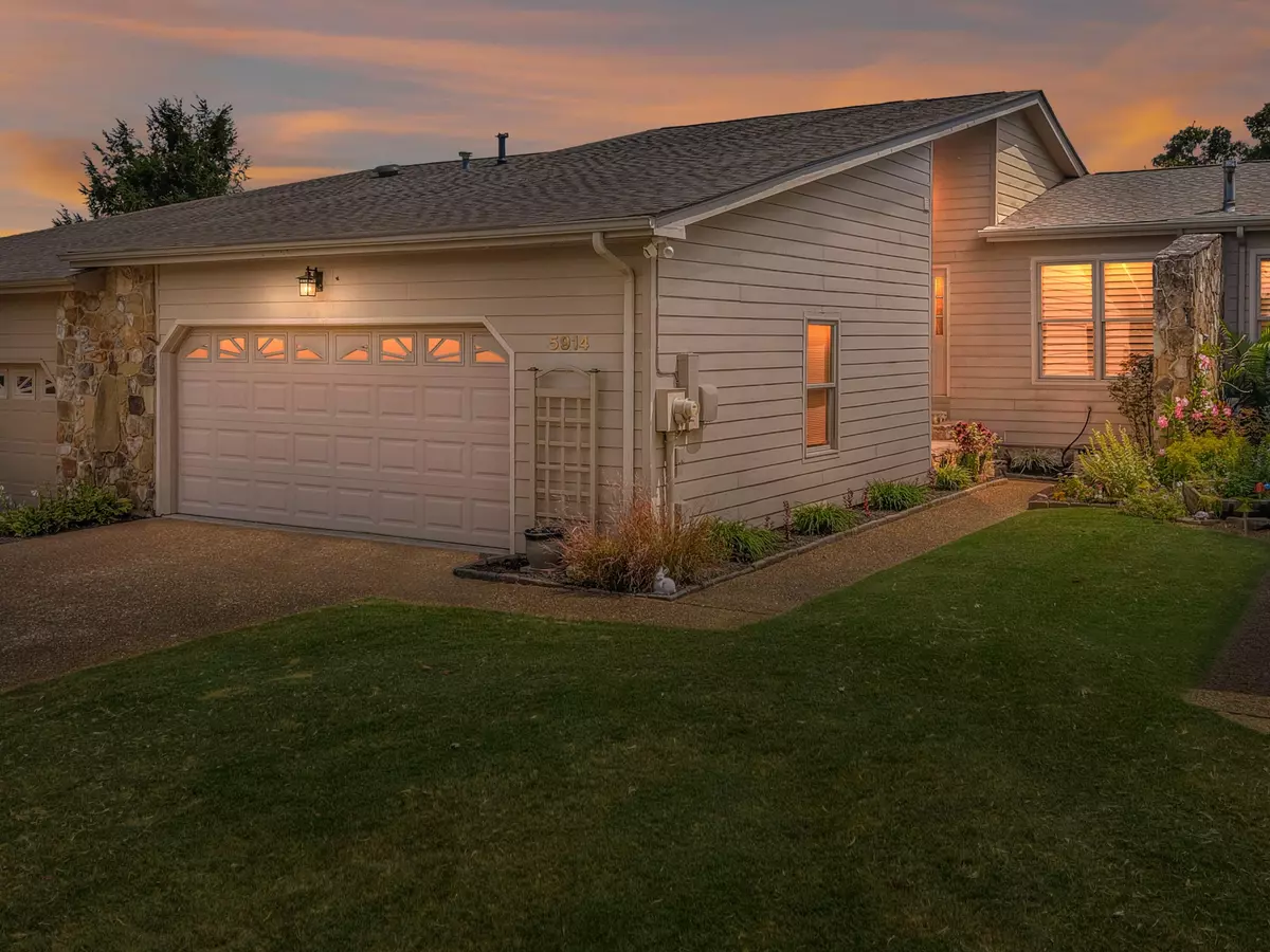 Chattanooga, TN 37416,5914 Rainbow Springs DR