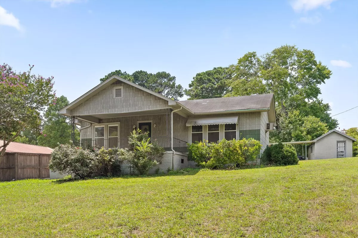 Rossville, GA 30741,811 Park City RD