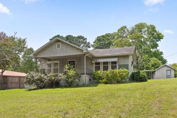 811 Park City RD, Rossville, GA 30741