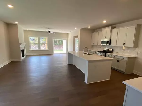 Ooltewah, TN 37363,8233 Shrewsbury LN