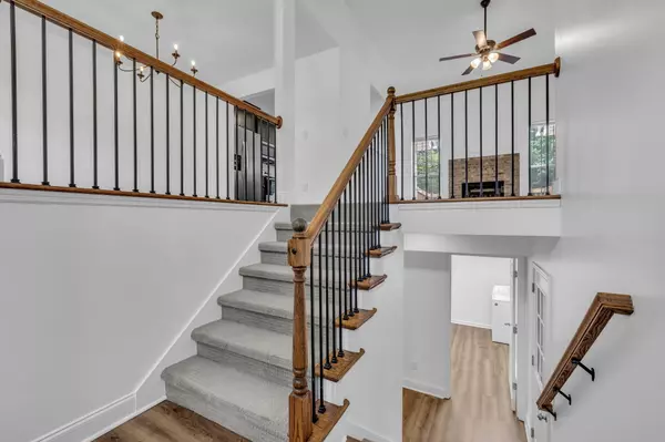Ooltewah, TN 37363,5867 Riley RD