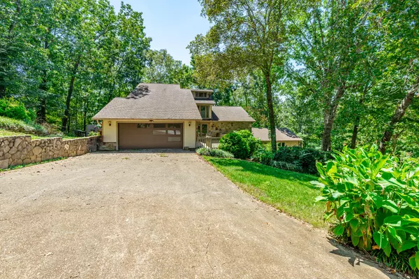 Chattanooga, TN 37421,9208 Magic Mountain DR
