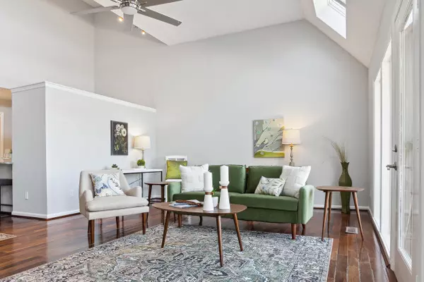 Chattanooga, TN 37403,120 Douglas ST