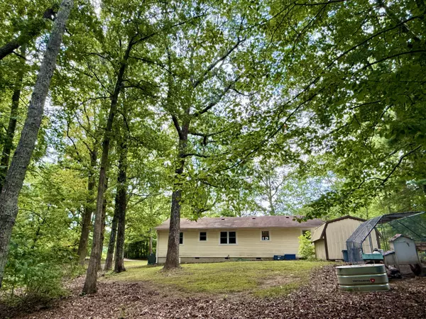 Signal Mountain, TN 37377,5404 Sawyer RD