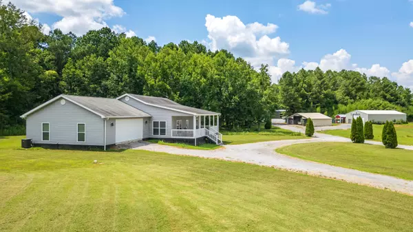 229 Davis LN, Old Fort, TN 37362