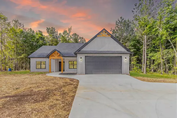 634 Gordy CIR, Tunnel Hill, GA 30755