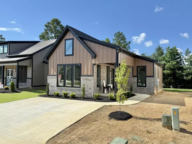 283 Idle Place CIR, Rossville, GA 30741