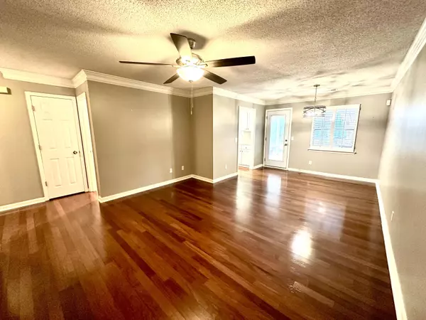 Chattanooga, TN 37421,1245 Lenny LN