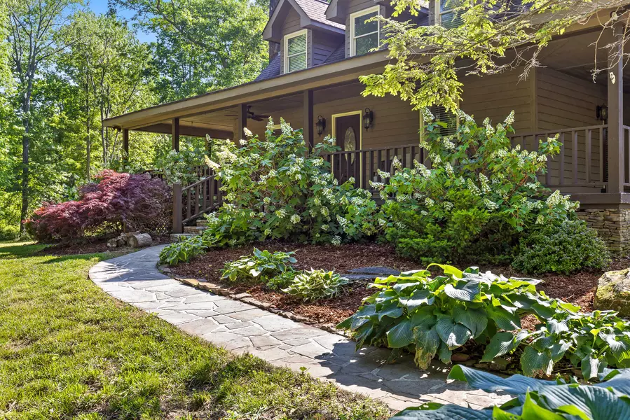 8316 Hixson Springs RD, Signal Mountain, TN 37377