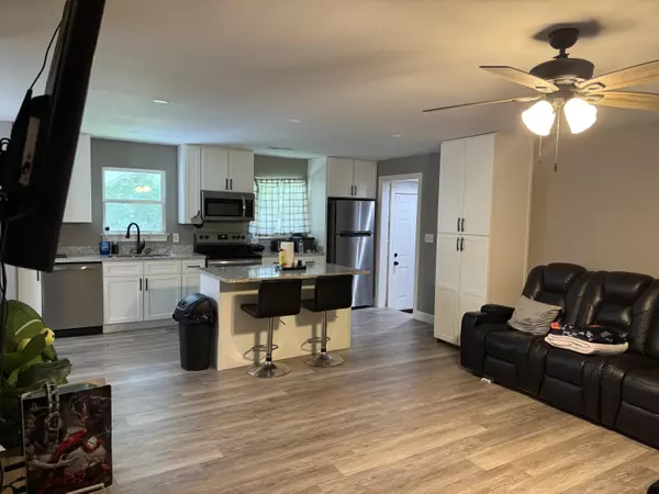 Jasper, TN 37347,204 Elm AVE