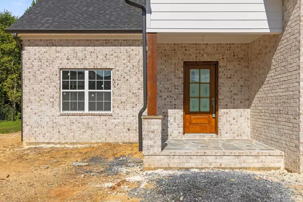 Chatsworth, GA 30705,104 Madison West ST