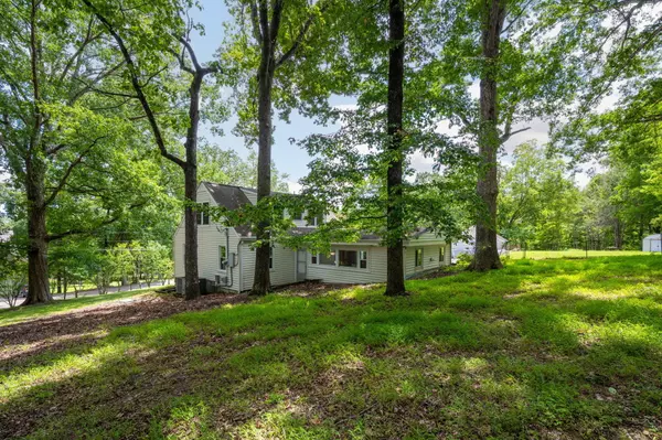 Collegedale, TN 37363,9986 Forest DR