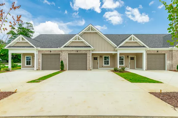 Chattanooga, TN 37421,2586 Bannerman LN