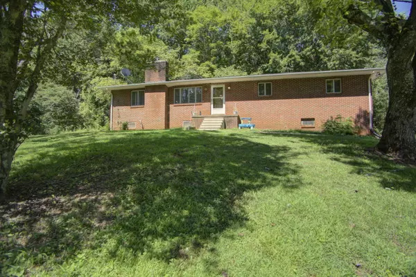 2568 Highway 39, Englewood, TN 37329