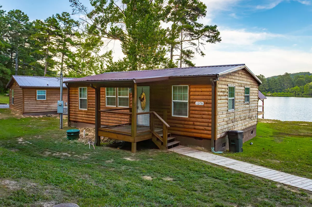 Tunnel Hill, GA 30755,1370 &1372 Peggy LN