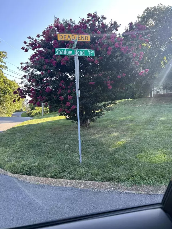 Chattanooga, TN 37421,9606 Shadow Bend Circle CIR