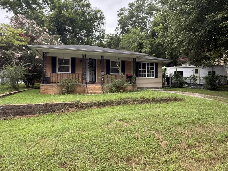 104 Locust AVE, South Pittsburg, TN 37380