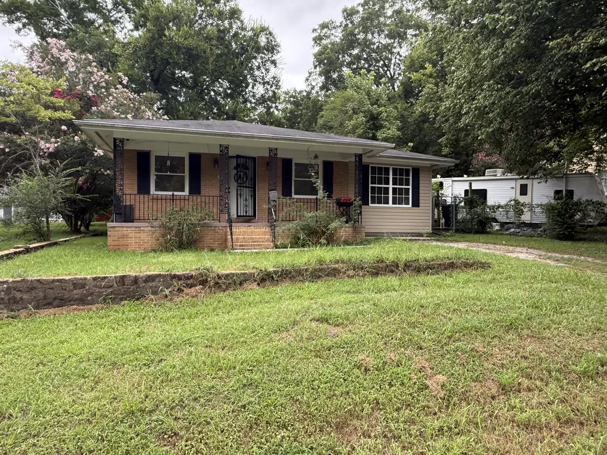 South Pittsburg, TN 37380,104 Locust AVE