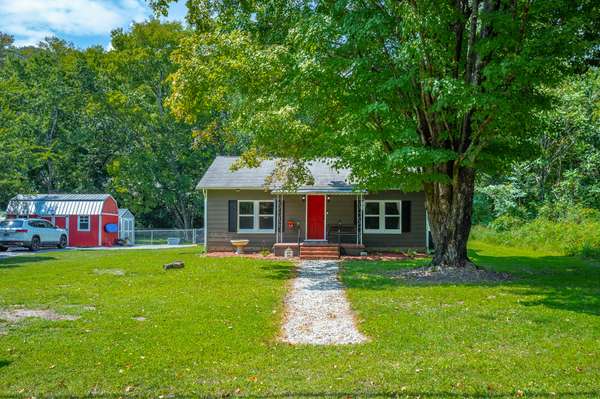 11665 Back Valley RD, Soddy Daisy, TN 37379