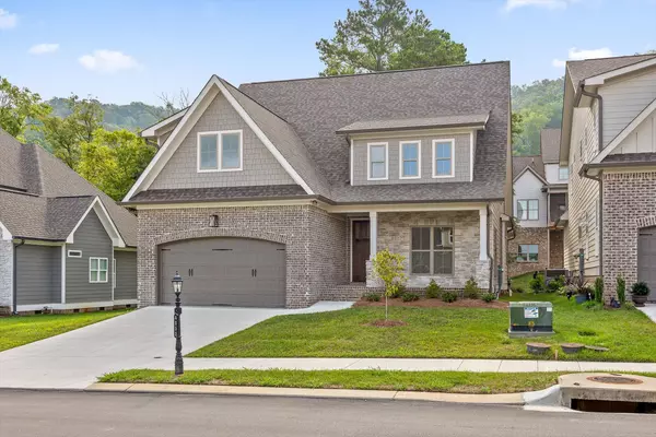 Ooltewah, TN 37363,4053 Barnsley LOOP