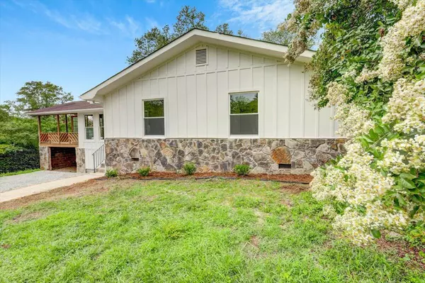 Hixson, TN 37343,1056 Hickory AVE