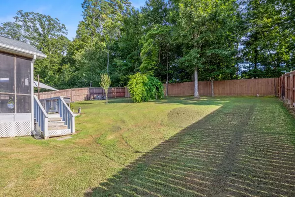 Soddy Daisy, TN 37379,2033 Short Leaf LN