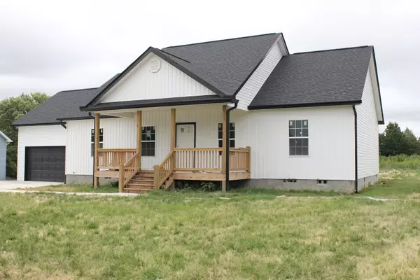 Trenton, GA 30752,900 Michaels RD