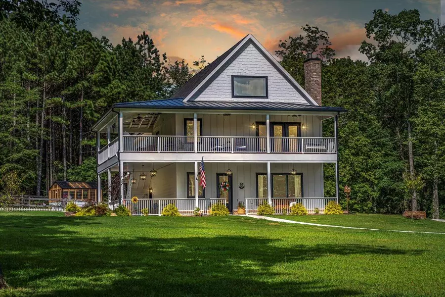 415 River Bluffs DR, Jasper, TN 37347