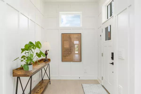 Chattanooga, TN 37405,10 Peak ST